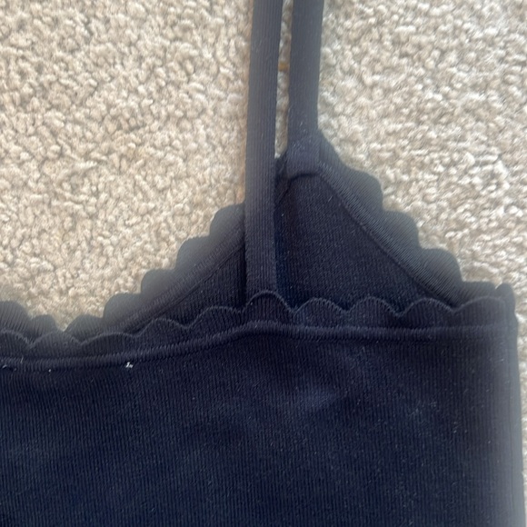 Beautiful black camisole - Picture 5 of 7